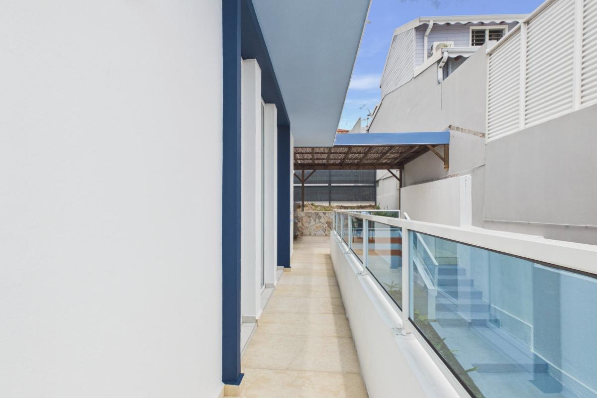 Location villa pied dans l'eau 4 chambres diamant - petit terrasse salon